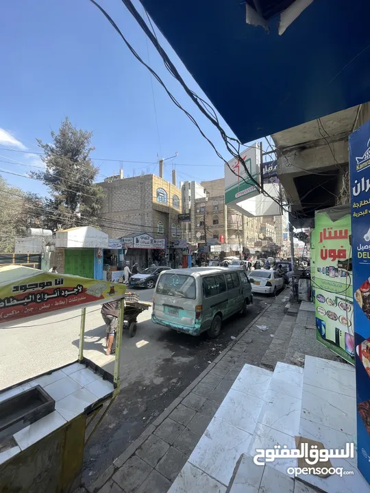 محل سمك للبيع نقل قدم في شارع الرقاص في صنعاء