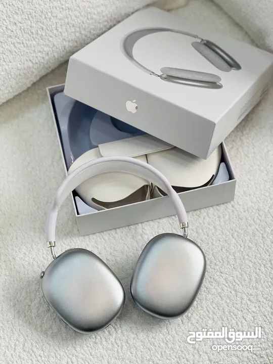 استمتع بتجربة صوت غامرة مع سماعات Max Headphones الرائعة