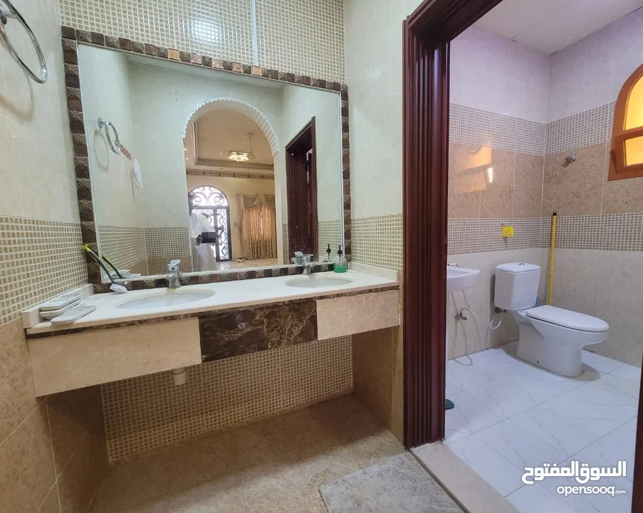 خدمات تنظيف احترافية في عجمان - عرض خاص! هل تبحث عن خدمات تنظيف موثوقة وعالية الجودة في عجمان؟