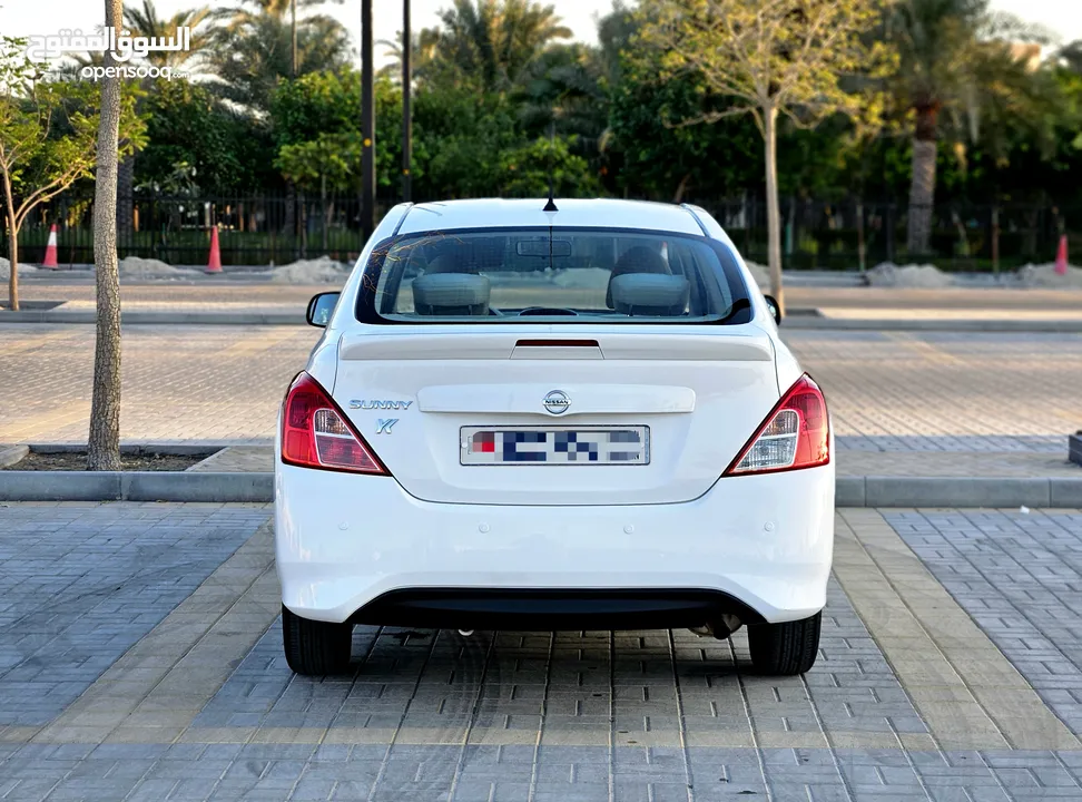 NISSAN SUNNY 2022 FULLY AGENCY MAINTAINED TOP EXCELLENT CONDITION CAR URGENTLY FOR SALE