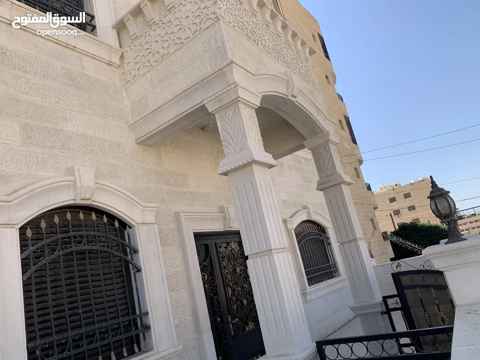 شبه فيلا للإيجار في ماركا الشمالية