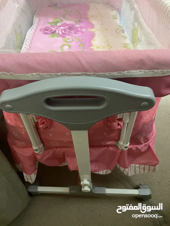 سرير اطفال استخدام بسيط جدا لا يوجد به عيب