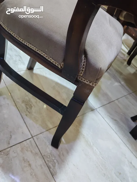 طاولة سفر خشب زان بحالة ممتازة