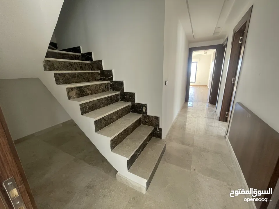 شقة للبيع في الصويفية ( Property ID : 39394 )