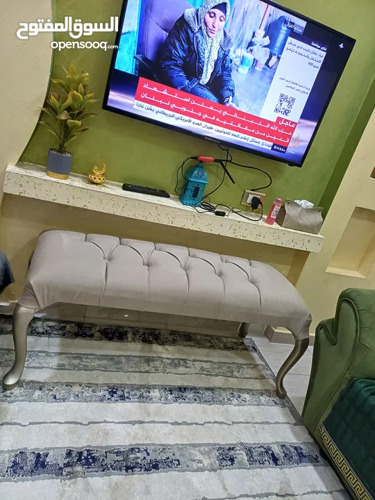 افخم وارقى طاولة سفرة خشب زان ثقيل والفرش وتر بروف، استعمال بسيط لون شمبان.
