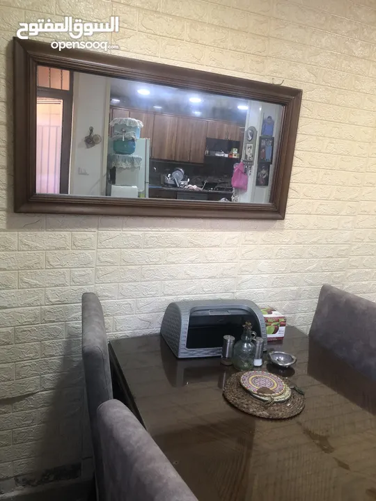 طاولة سفرة و4 كراسي للبيع