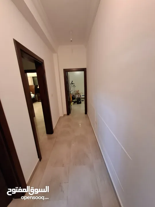 شقة طابقية فاخرة نصف مفروشة - الروابي (عمارة عائلية) Luxury Semi-Furnished Apartment for Rent