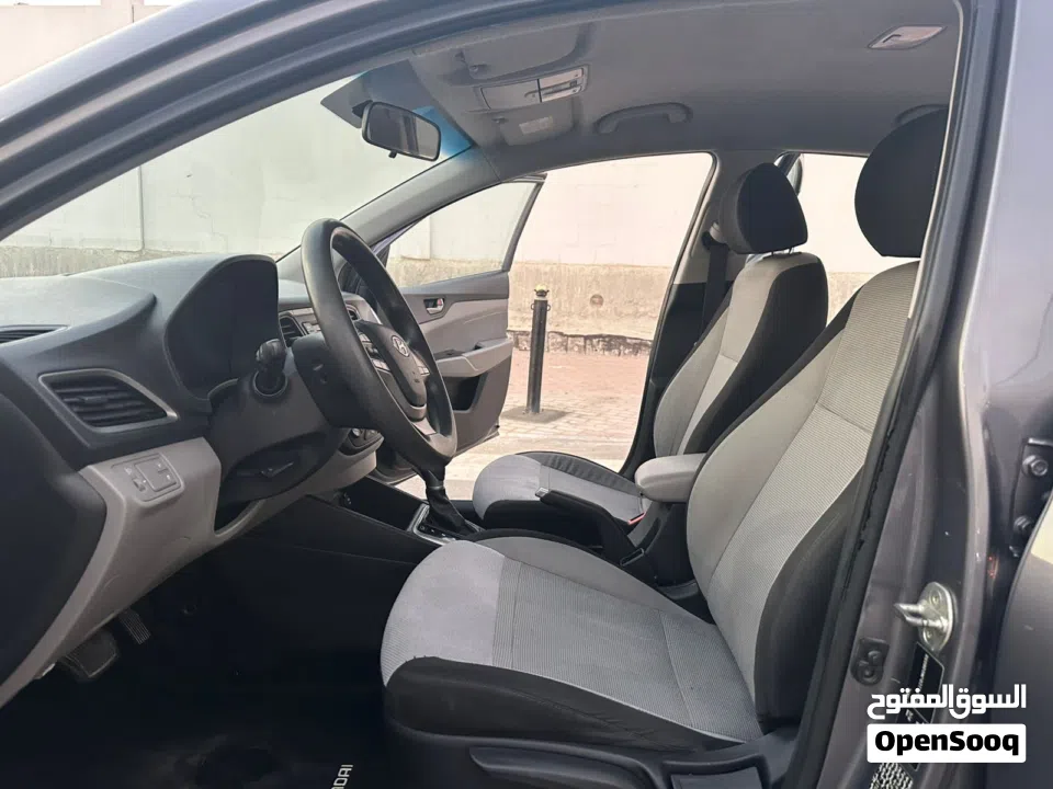 هيونداى أكسنت1600 سى سى موديــل 2018بدون حوادث خليجـــــــــى كشافات ضباب تكييــــف باورسنترلوك