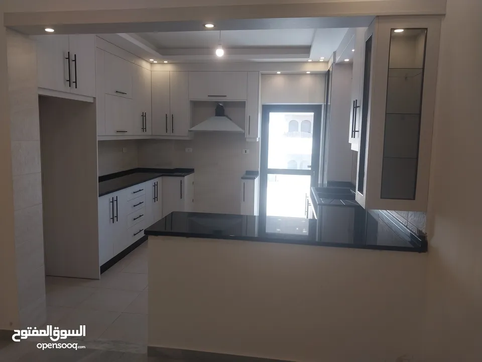 شقه جديده فخمه للايجار