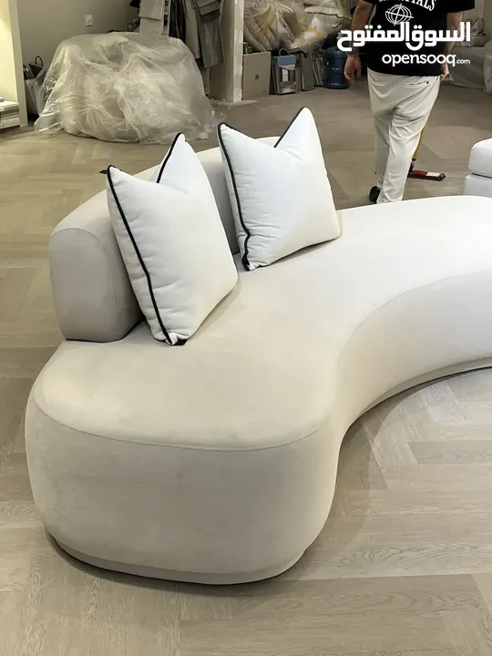 Elegant Curved Sofa – Modern Luxury for Your Space!