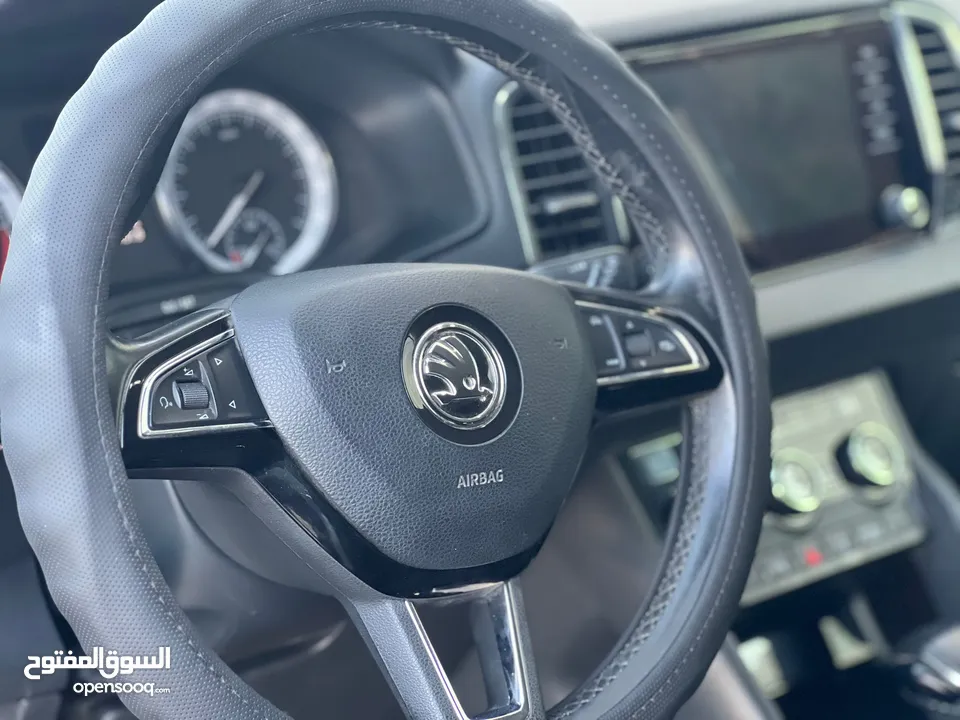 سكودا كاروك مطور2000 دفع رباعي 4×4 عداد قليل اصل شركة