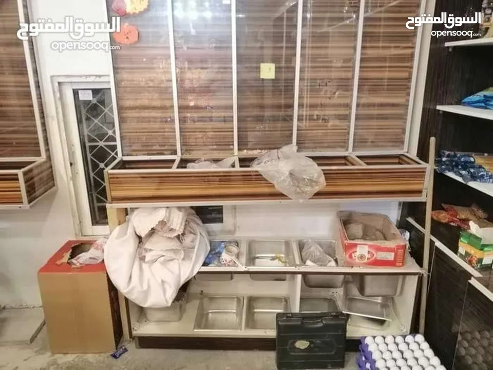اثاث سوبر ماركت كامل مع مطاحن قهوة عدد 2 مطاحن القدس بحالة الوكاله