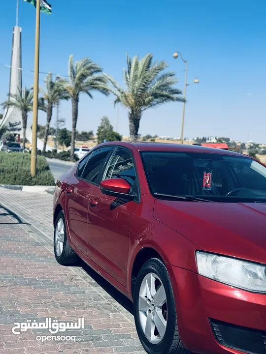 سكودا اوكتافيا بنزين 1400cc برايفيت اوتومات  2015/14  البيع فقط كاش