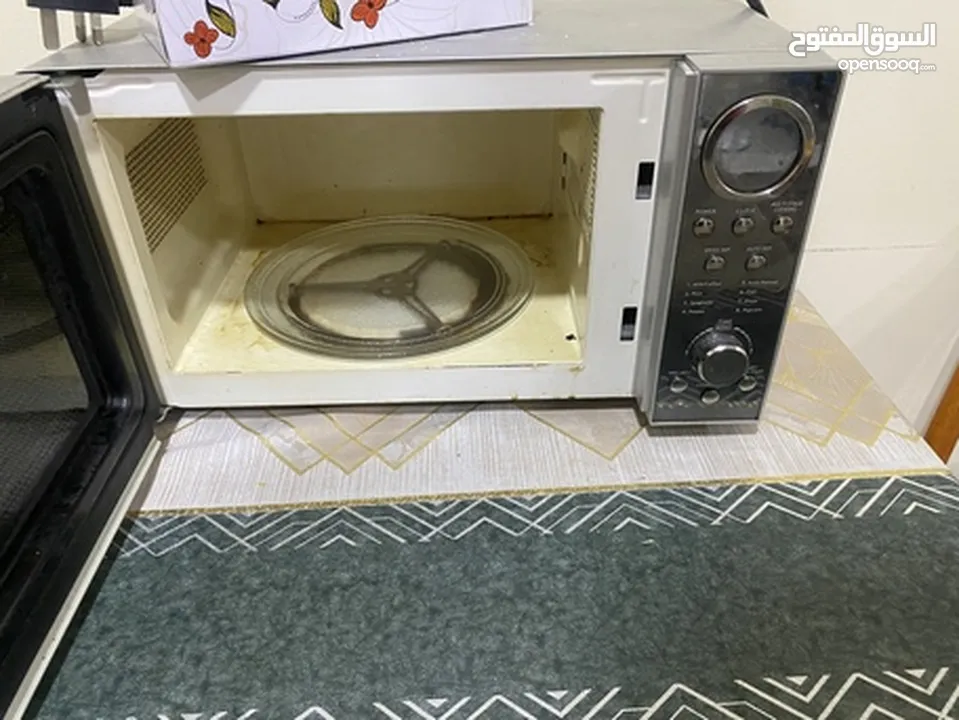 Used Microwave oven for sale - Very old one. -5BD