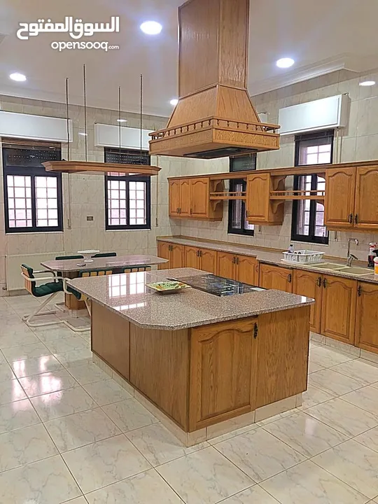 فيلا مفروشة للإيجار 1400م2 ( Property 38610 )-175034702