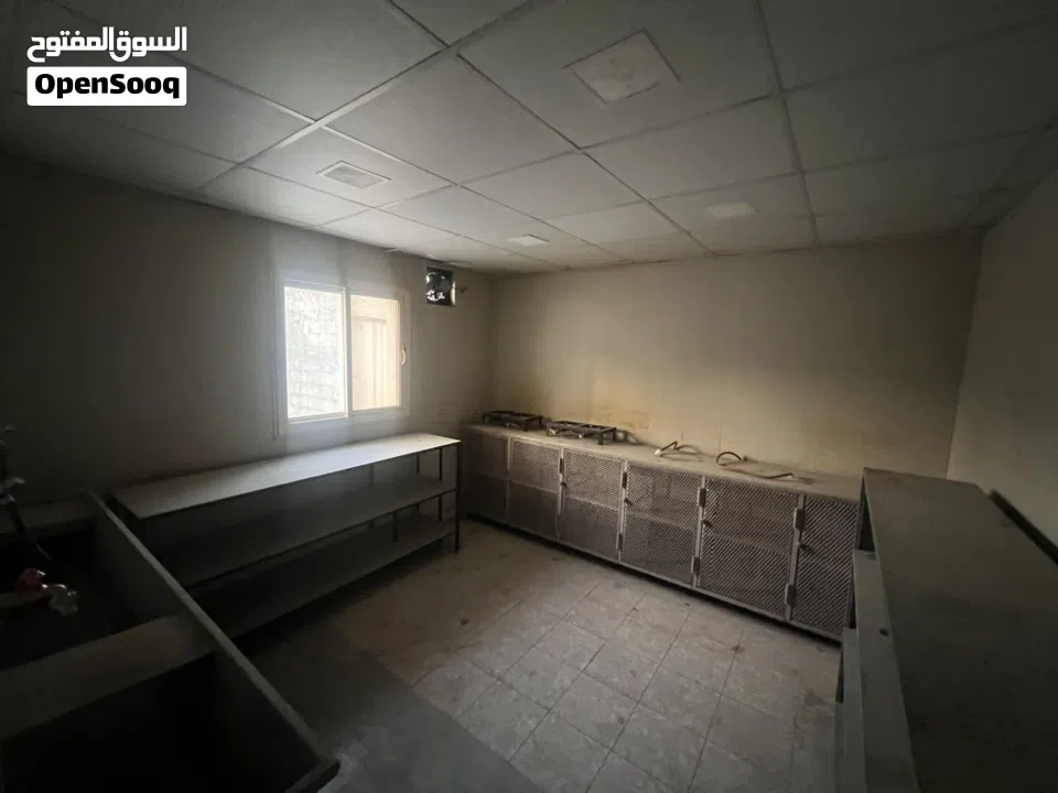 فرصة استثمارية من المالك مباشرة للبيع مبنى تجاري