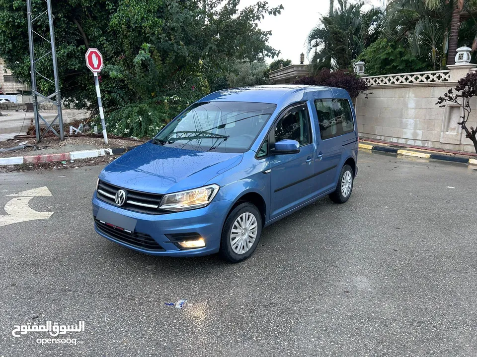 كادي 2018-غرفة مبطنة -ركاب (6+1)ماتور 2000 ديزل ماشي 110الف كليو فحص الف دفعة 50الف كاش والباقي شيكت