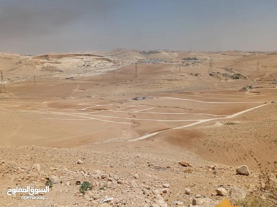 من المالك مباشرة 20 قطعة أراض سكنية شارع الحزام  ( المغيرات/وادي القطار )شرق عمان  مفروزة جديد للبيع