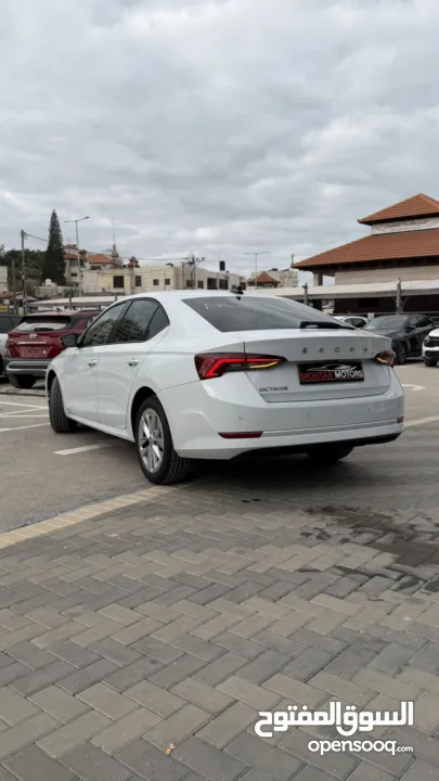 سكودا اوكتافيا ترخيص 2022 محرك 2000 ديزل جير أوتوماتيك 150 حصان