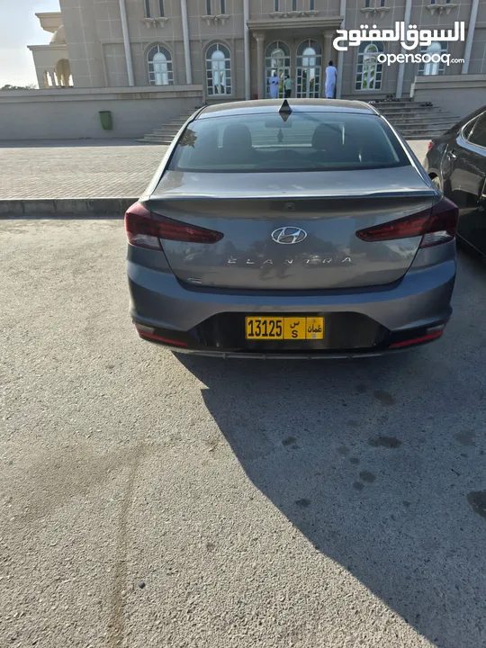 ELANTRA HYUNDAI