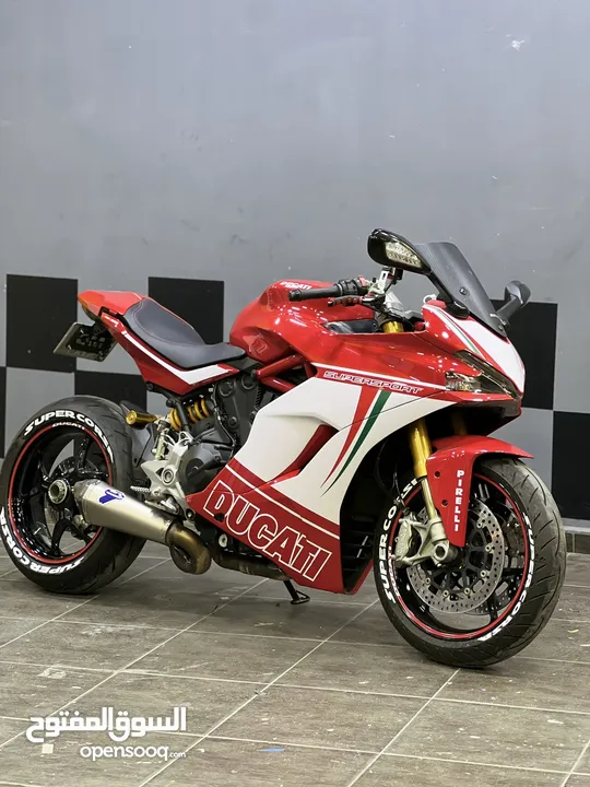 Ducati supersport s 2019 like new