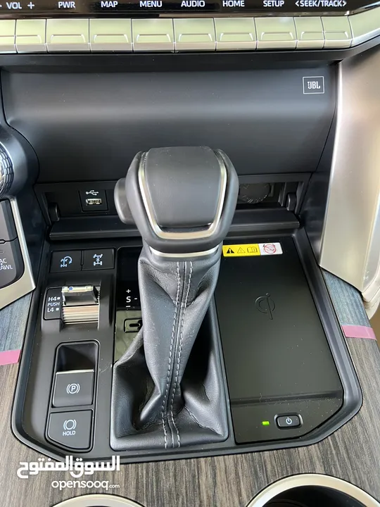 TOYOTA LANDCRUISER GXR Twin Turbo ( معرض الحضر )