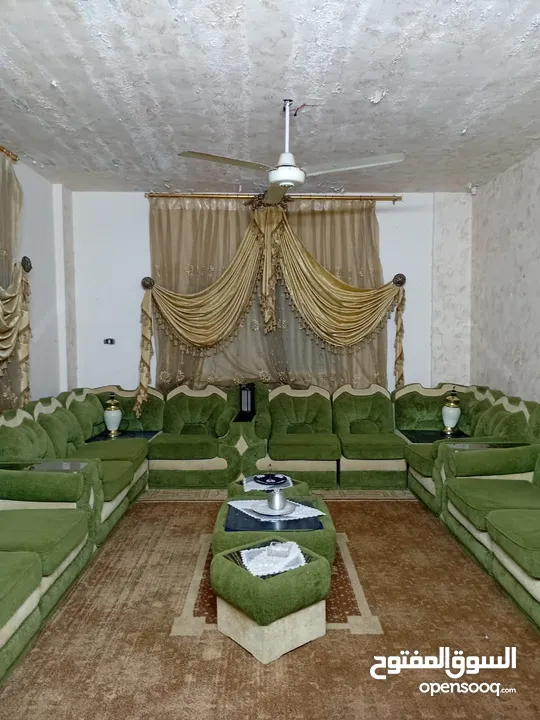 اثاث بيت مكون من جلسه عربيه غرفه نوم وطقم مورس