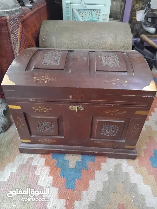مجموعه مميزه من التحف