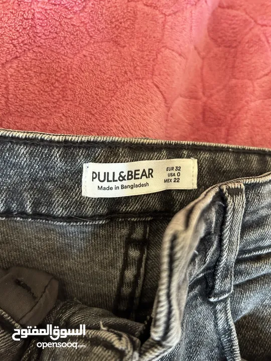 2 jeans pull and bear and 1 bershka