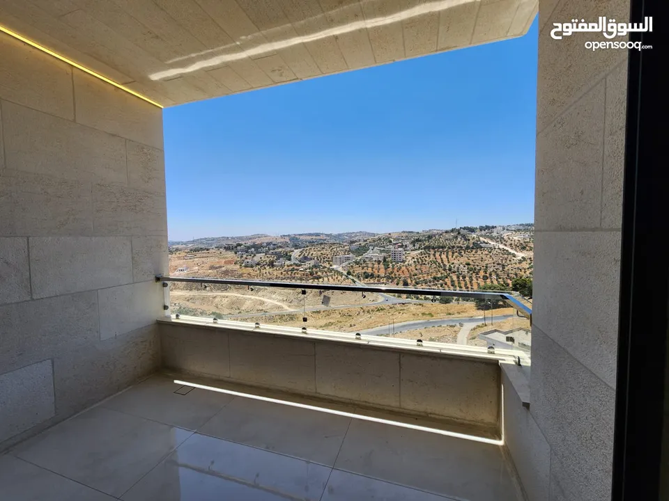 شقة فارغة للبيع في دابوق - REF:14658