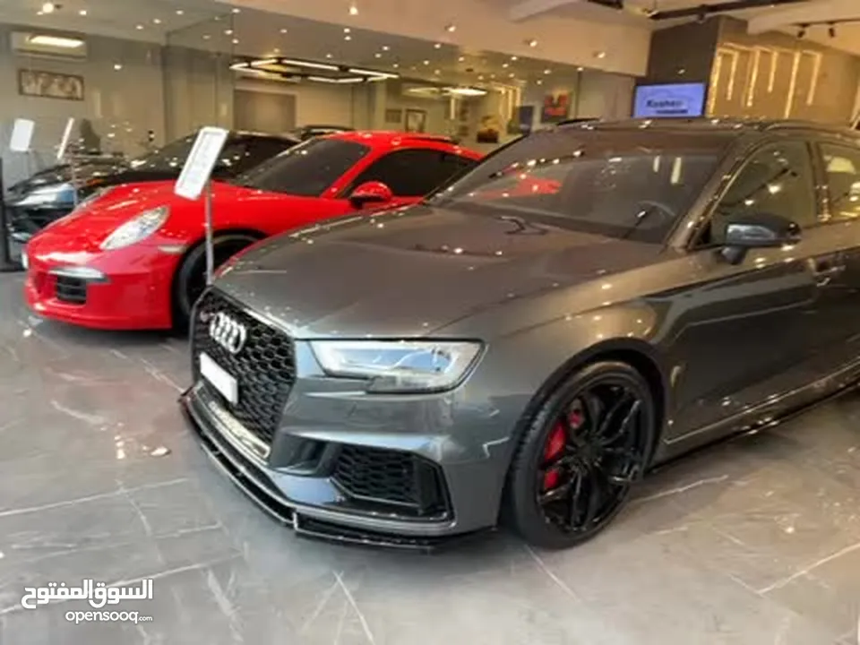 AUDI  *RS-3*