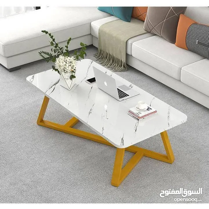 طاولات وسط بتصميم راقي وعصري طاولة بتخطف الأنظار! سطح أنيق بخامات عالية الجودة وقاعدة حديد قوية