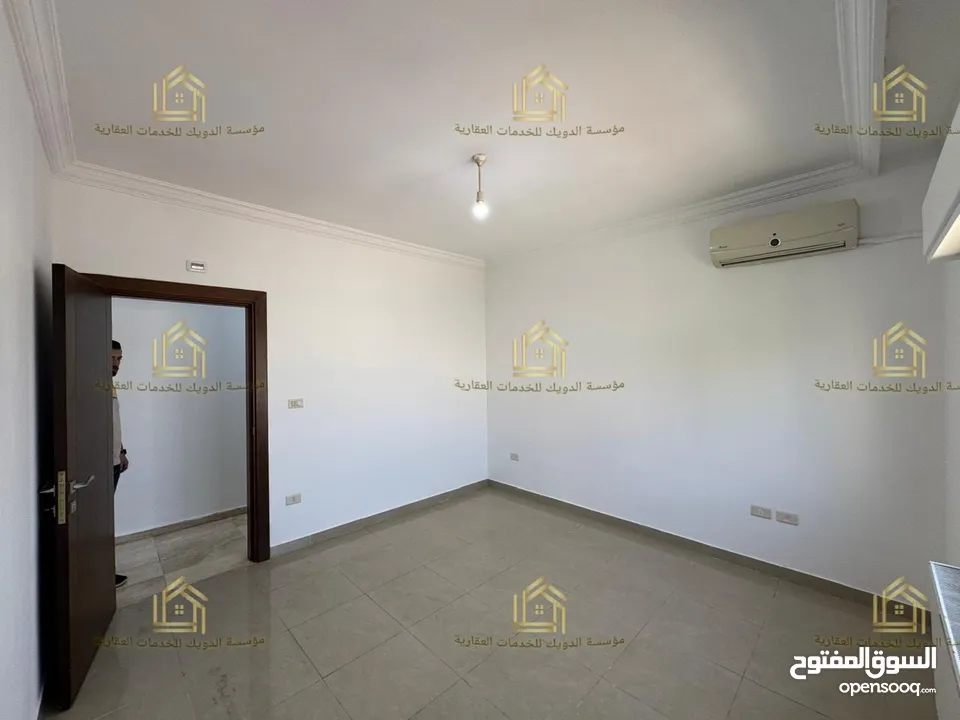 شقة سوبر ديلوكس - النخيل - 4نوم 2ماستر - 250م - بلكونتين بإطلالــــه مميزة - قرب الخدمات العامة