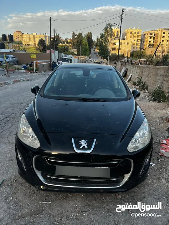 السيارة بحالة ممتازة