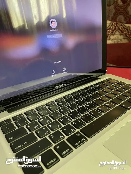 MacBook Pro (13 inch- early 2011) core i5