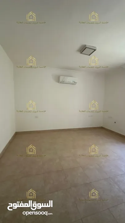 لم تسكن - ام أذينة - 3نوم 1ماستر - 200م - مطلة - قريبة من الخدمات - موقع مميز
