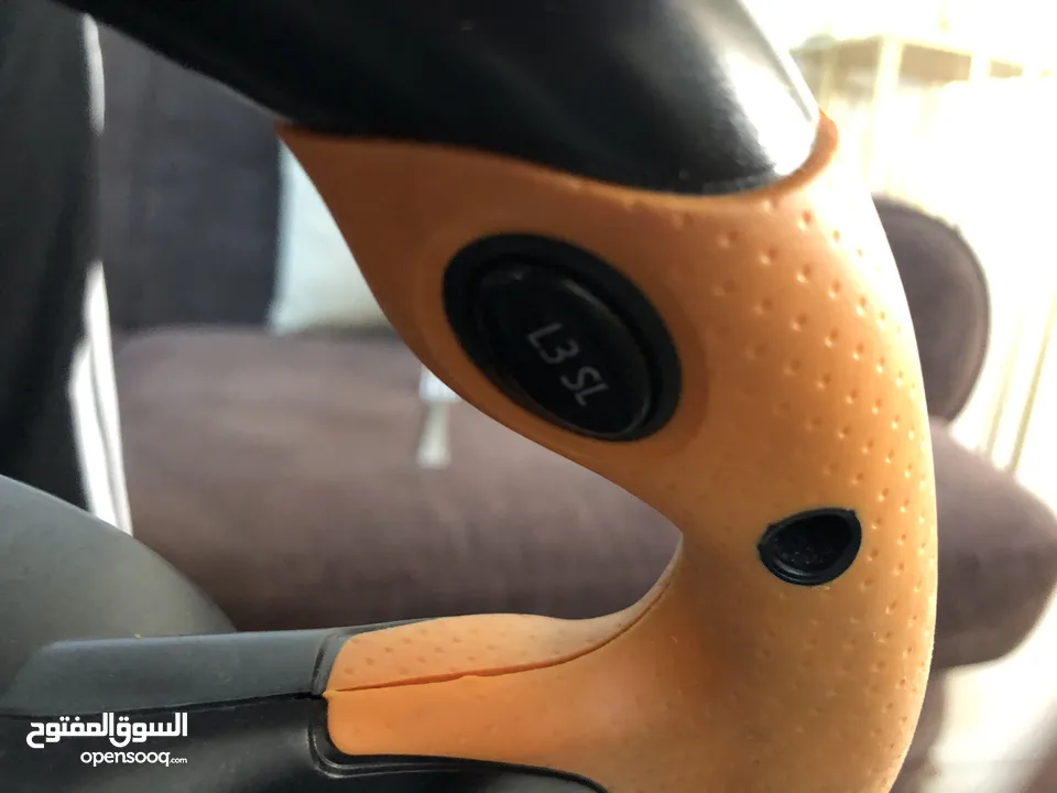 سترينج v3بحاله ممتازة للبيع قابل لتفاوض لا توجد مشاكل ورائع جدا 180درجة بدون دعاسات