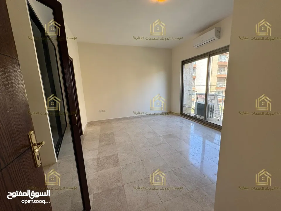 عرض فاخر --- جديد لم يسكن ----