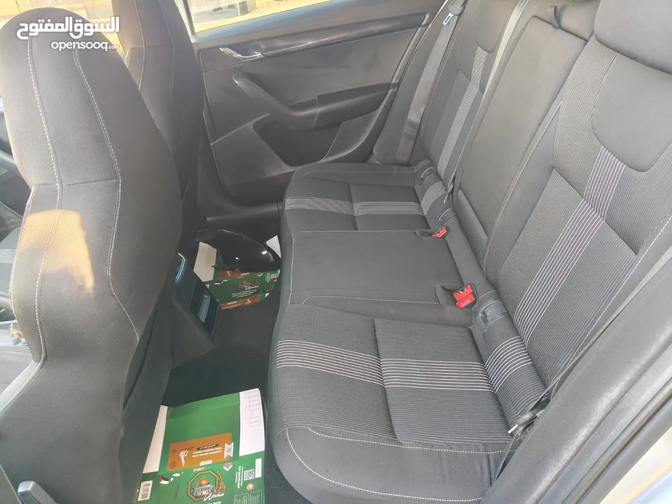 سكودا اوكتافيا 2018 ماطور 2000 اوتوماتيك