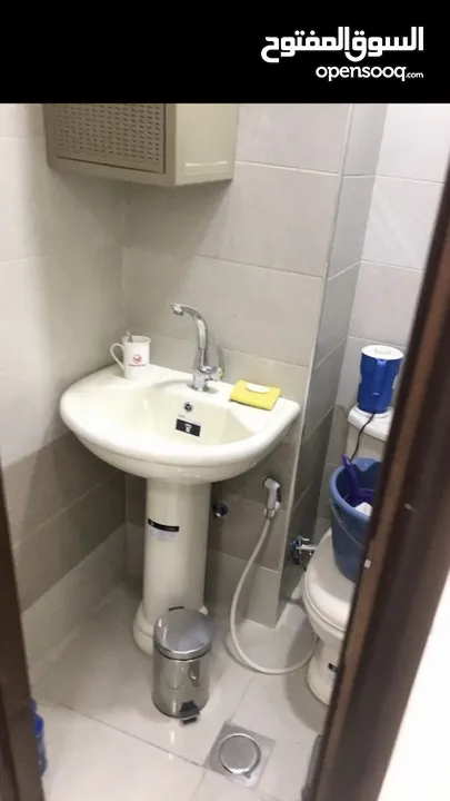 مكتب تجاري للبيع