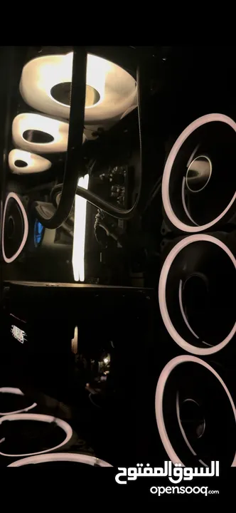 كمبيوتر مستعمل بوضع الجديد