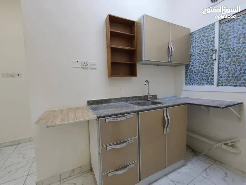 Gudaibiya:- Close to Supreme Broast. 2Bhk Unfurnished Flat on Rent with Acs.