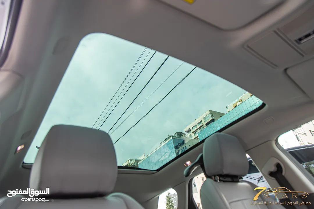 Range Rover Evoque 2020 P250 Se  السيارة وارد و صيانة الشركة و قطعت مسافة 33,000 كم فقط