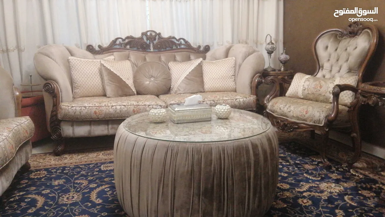 كنب مستعمل للبيع بحال الوكاله