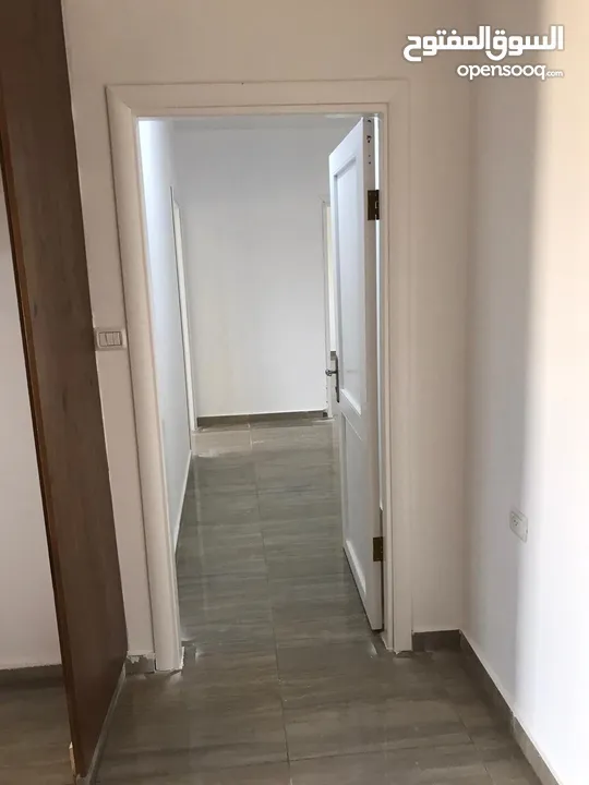 شقه للبيع او البدل على بيت ريفي