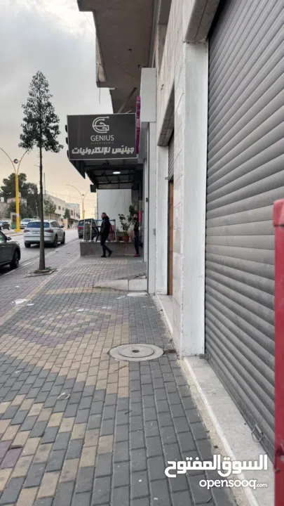 للبيع – مخازن بموقع تجاري مميز