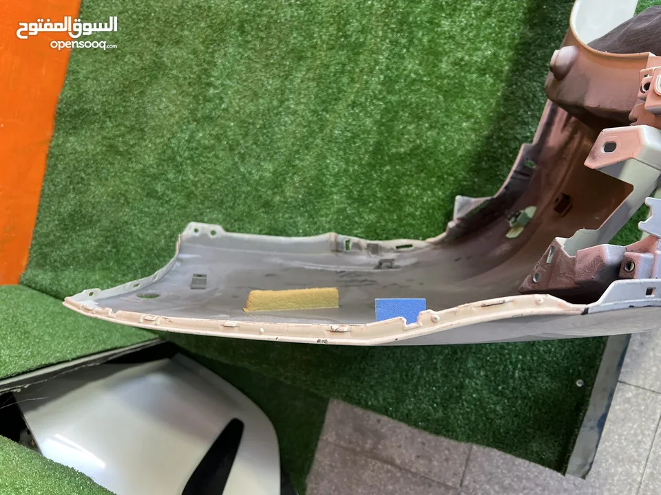 طمبون خلفي تويوتا بريوس 2019-2022 Toyota  متوفر عدد من طمبونات و عدة الوان Prius  تويوتا2019-2022