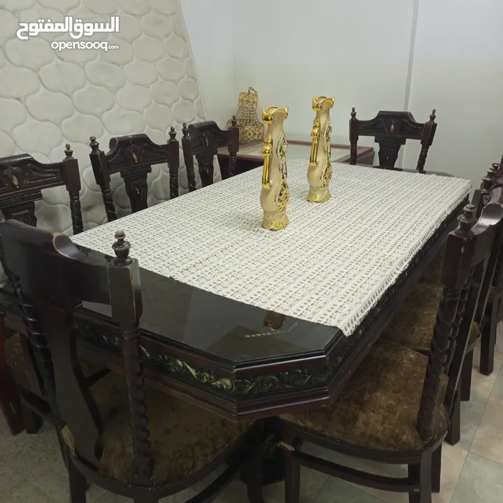 سفره ثلاث قطع مع طقم كنب الدب