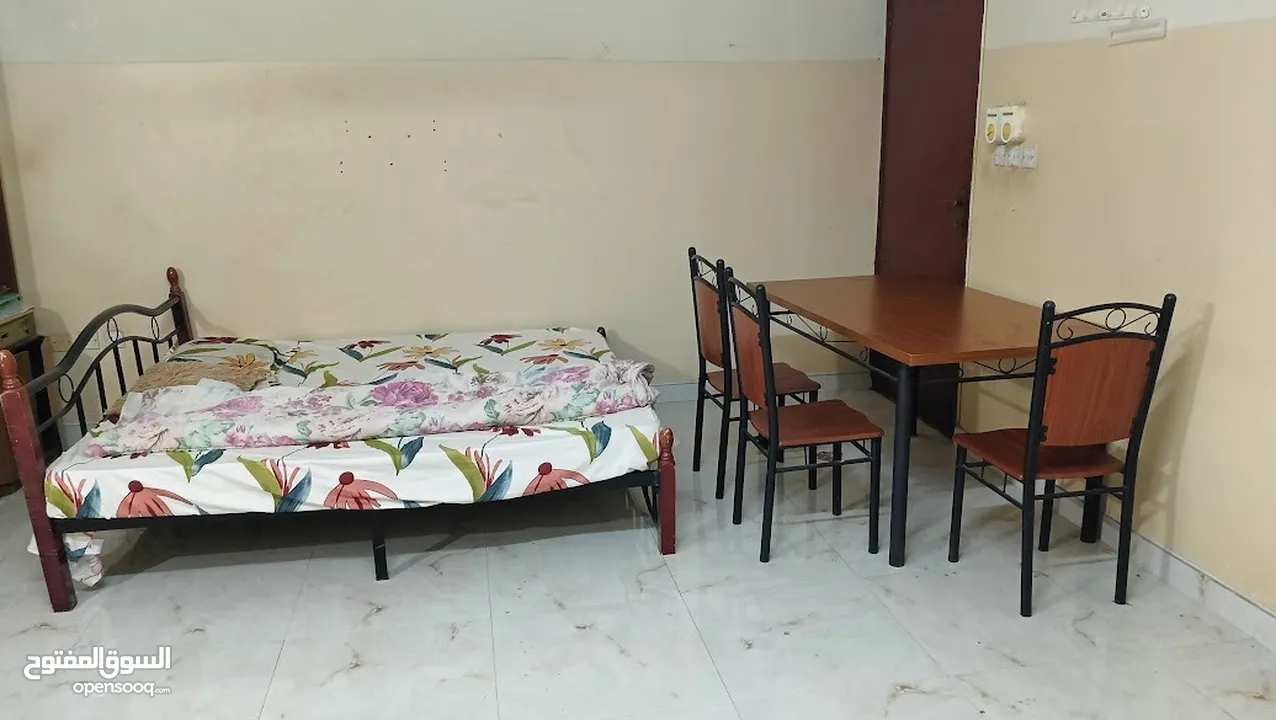 For Sale: King Size Bed with Medical Mattress + Dining Table with 3 Chairs – 90 OMR