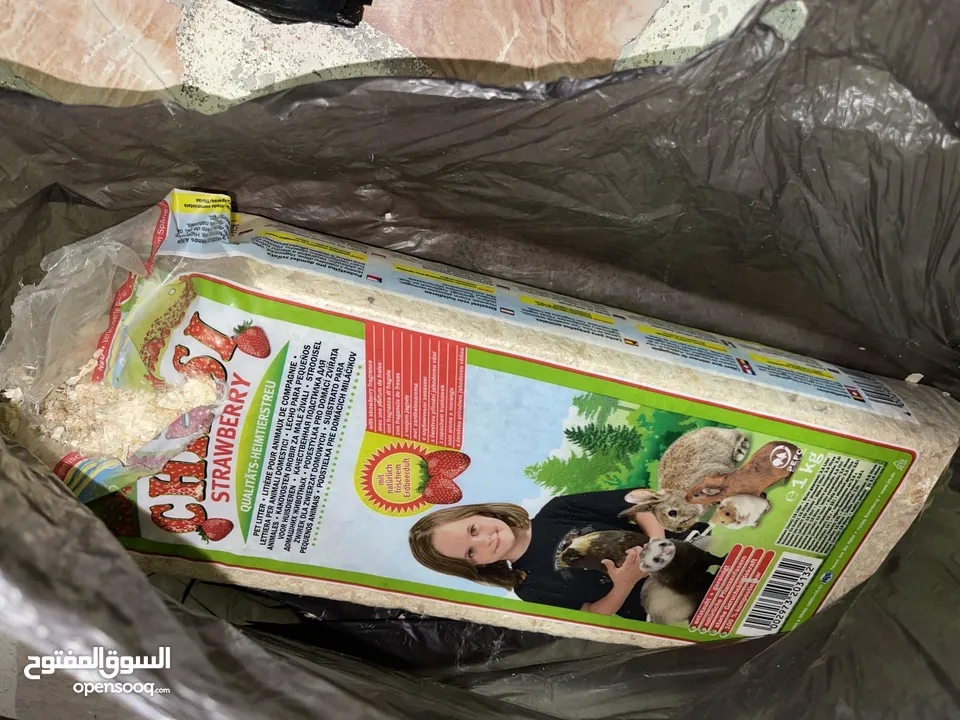 هامستر ذكر وانثى +قفص 3 طوابق و مستلزماته + اكل + نجارة الخشب